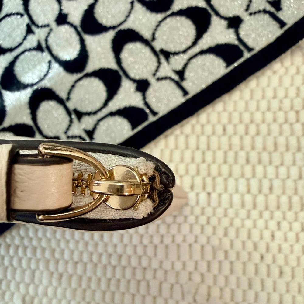 Coach Black and Yellow Floral Wristlet - Picture 5 of 6